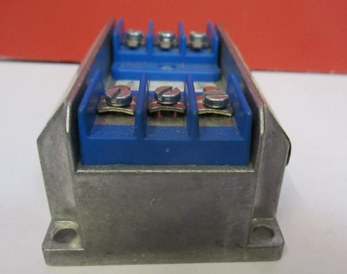 IPC704 244-704-000-511 A2-B07-C90-D5-E10-F10000-G0-H0-I0 Signal Conditioner