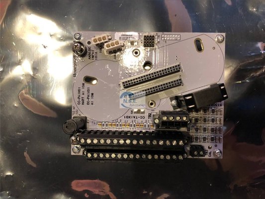 Honeywell XS824-25 Push-in terminal socket for pluggable relay/floating output modules